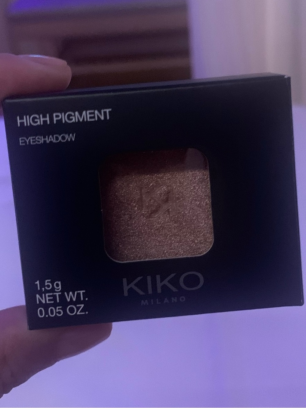 Brand new, authentic Italian Kiko golden high pigment eye shadow .Rare , a must!